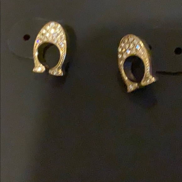 COACH GOLD SIGNATURE C tagged earrings in GOLD - Picture 8 of 8
